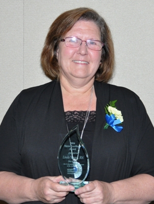 Linda-Young-Nurse-with-Award-2