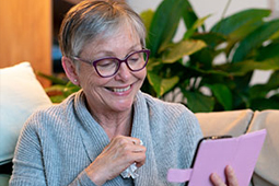 Senior adult having evisit