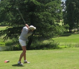 Diane golfing